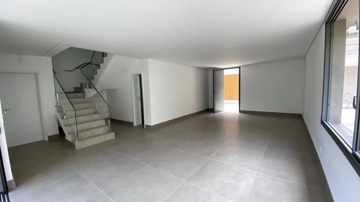 Foto 2 de Casa de Condomínio com 4 quartos à venda, 405m2 em Riviera de São Lourenço, Bertioga - SP