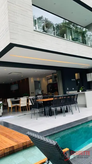 Casa com 5 quartos à venda, 302m2 em Riviera de São Lourenço, Bertioga - SP - imagem 4 Foto 4 de Casa com 5 quartos à venda, 302m2 em Riviera de São Lourenço, Bertioga - SP