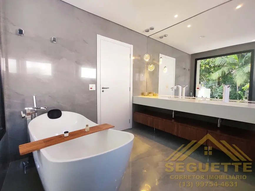 Foto 4 de Casa com 5 quartos à venda, 421m2 em Riviera de São Lourenço, Bertioga - SP