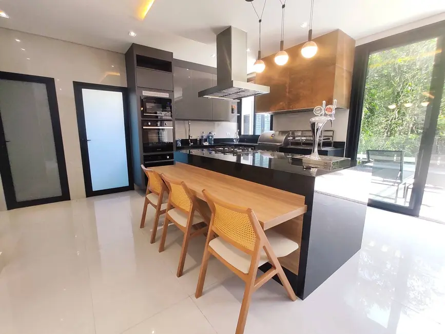 Foto 7 de Casa com 5 quartos à venda, 335m2 em Riviera de São Lourenço, Bertioga - SP