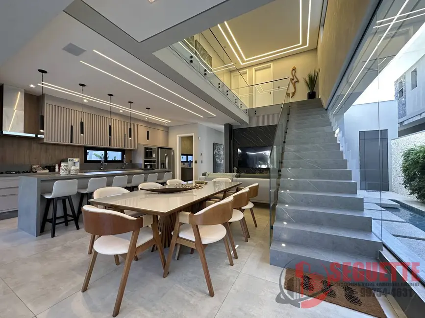 Casa com 5 quartos à venda, 330m2 em Riviera de São Lourenço, Bertioga - SP - imagem 8 Foto 8 de Casa com 5 quartos à venda, 330m2 em Riviera de São Lourenço, Bertioga - SP