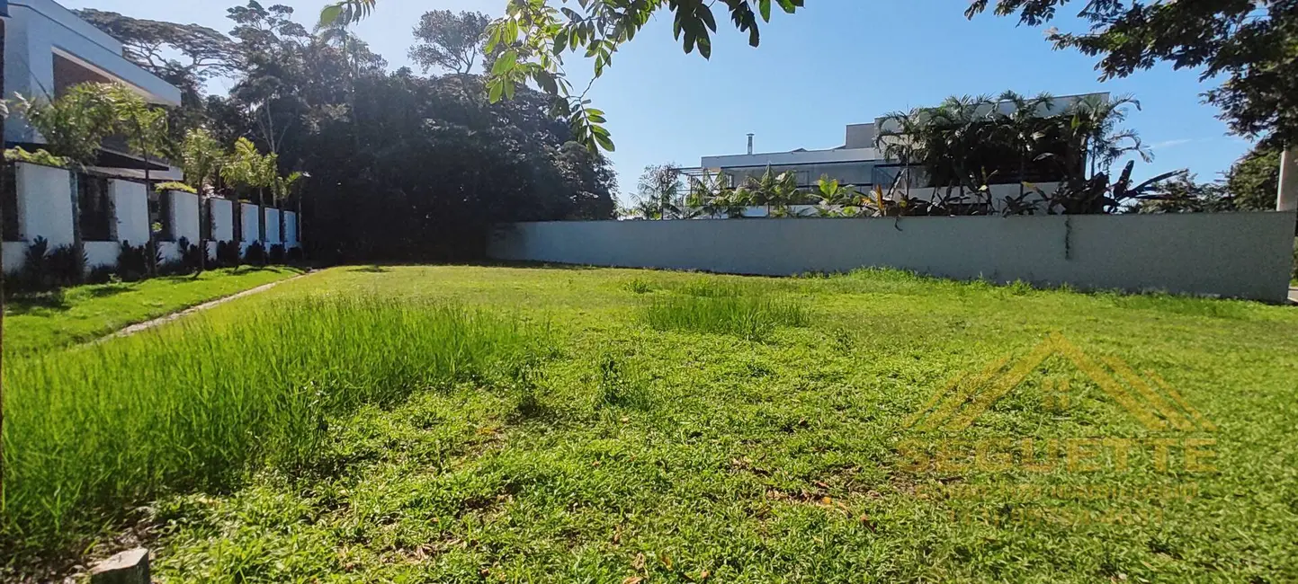 Terreno / Lote à venda, 831m2 em Riviera de São Lourenço, Bertioga - SP - imagem 8 Foto 8 de Terreno / Lote à venda, 831m2 em Riviera de São Lourenço, Bertioga - SP