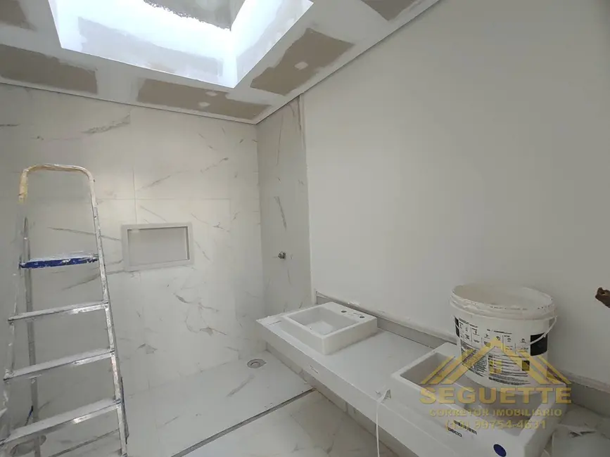 Casa de Condomínio com 6 quartos à venda, 310m2 em Riviera de São Lourenço, Bertioga - SP - imagem 7 Foto 7 de Casa de Condomínio com 6 quartos à venda, 310m2 em Riviera de São Lourenço, Bertioga - SP