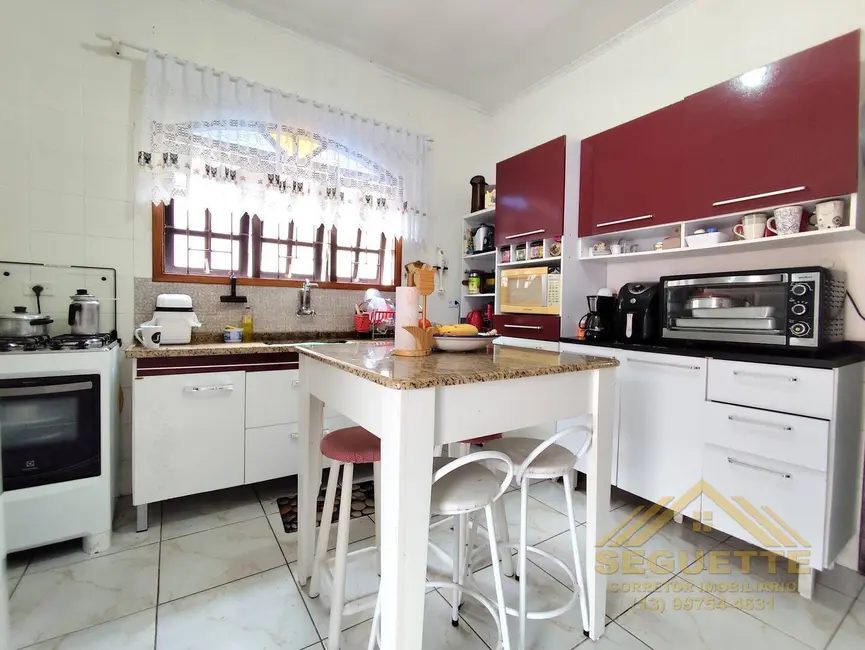 Casa com 4 quartos à venda, 340m2 em Bertioga - SP - imagem 4 Foto 4 de Casa com 4 quartos à venda, 340m2 em Bertioga - SP