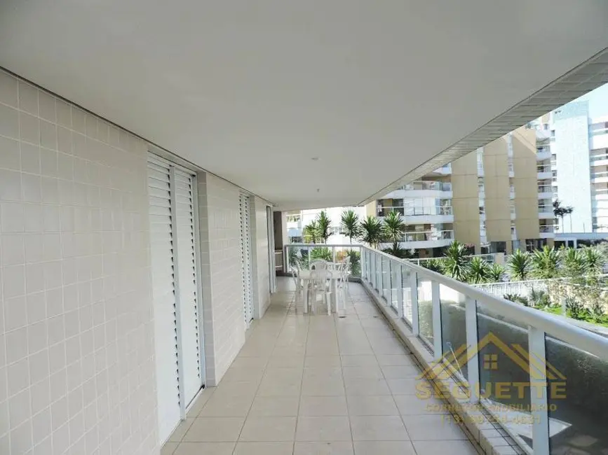 Foto 2 de Apartamento com 4 quartos à venda, 179m2 em Riviera de São Lourenço, Bertioga - SP