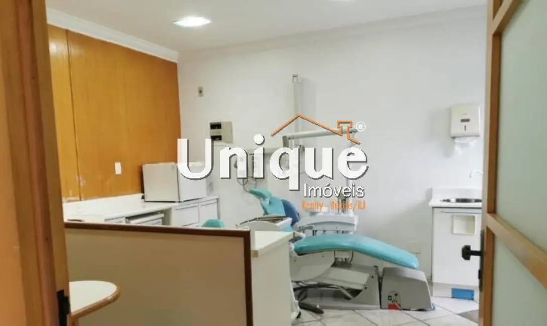 Sala Comercial à venda, 45m2 em Centro, Cabo Frio - RJ - imagem 4 Foto 4 de Sala Comercial à venda, 45m2 em Centro, Cabo Frio - RJ