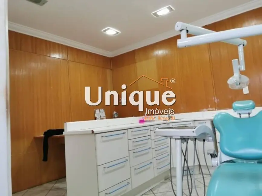 Sala Comercial à venda, 45m2 em Centro, Cabo Frio - RJ - imagem 3 Foto 3 de Sala Comercial à venda, 45m2 em Centro, Cabo Frio - RJ