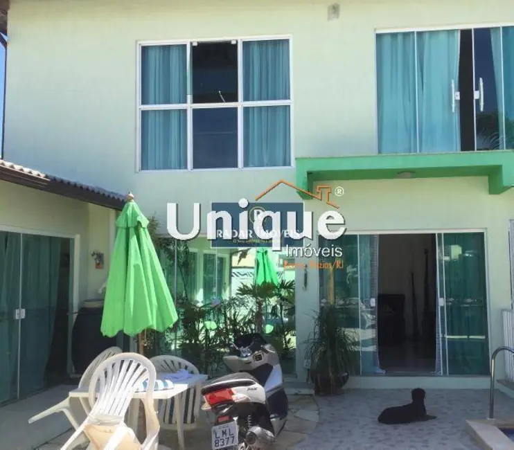 Foto 1 de Casa com 4 quartos à venda, 300m2 em Peró, Cabo Frio - RJ