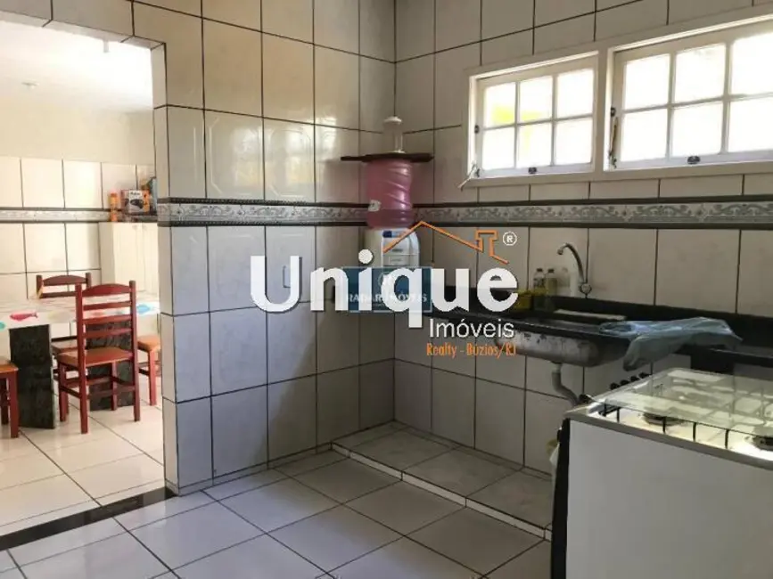 Foto 8 de Casa com 3 quartos à venda, 180m2 em Parque Burle, Cabo Frio - RJ