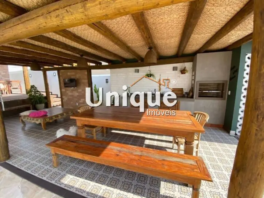 Casa com 3 quartos à venda, 598m2 em Nova São Pedro, Sao Pedro Da Aldeia - RJ - imagem 7 Foto 7 de Casa com 3 quartos à venda, 598m2 em Nova São Pedro, Sao Pedro Da Aldeia - RJ