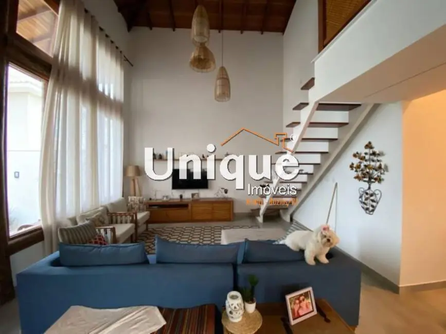 Casa com 3 quartos à venda, 598m2 em Nova São Pedro, Sao Pedro Da Aldeia - RJ - imagem 9 Foto 9 de Casa com 3 quartos à venda, 598m2 em Nova São Pedro, Sao Pedro Da Aldeia - RJ