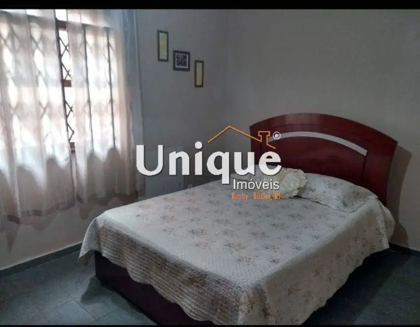 Casa com 3 quartos à venda, 360m2 em Porto da Aldeia, Sao Pedro Da Aldeia - RJ - imagem 8 Foto 8 de Casa com 3 quartos à venda, 360m2 em Porto da Aldeia, Sao Pedro Da Aldeia - RJ