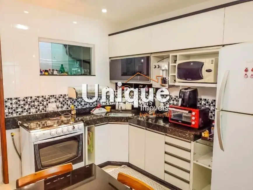 Casa com 4 quartos à venda, 150m2 em Ogiva, Cabo Frio - RJ - imagem 9 Foto 9 de Casa com 4 quartos à venda, 150m2 em Ogiva, Cabo Frio - RJ