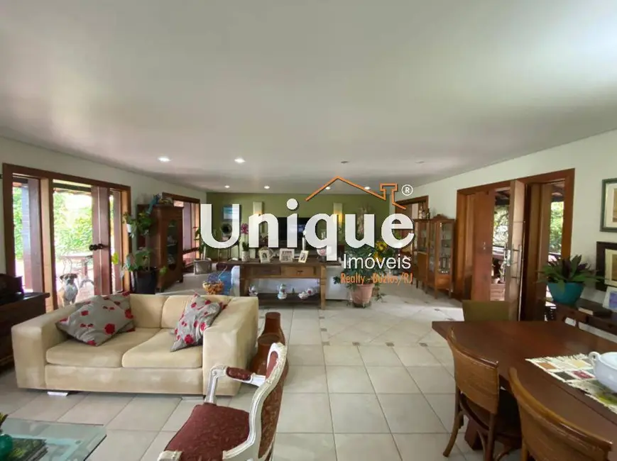 Foto 3 de Casa com 4 quartos à venda, 700m2 em Gamboa, Cabo Frio - RJ