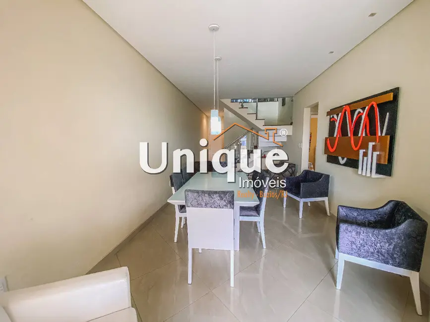 Cobertura com 4 quartos à venda, 240m2 em Vila Nova, Cabo Frio - RJ - imagem 4 Foto 4 de Cobertura com 4 quartos à venda, 240m2 em Vila Nova, Cabo Frio - RJ