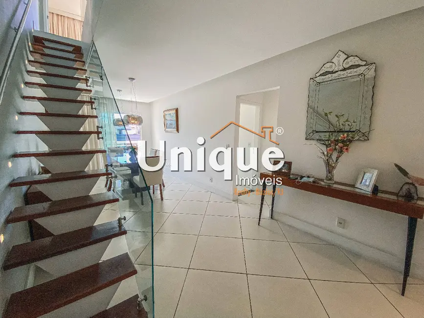 Cobertura com 4 quartos à venda, 255m2 em Vila Nova, Cabo Frio - RJ - imagem 3 Foto 3 de Cobertura com 4 quartos à venda, 255m2 em Vila Nova, Cabo Frio - RJ