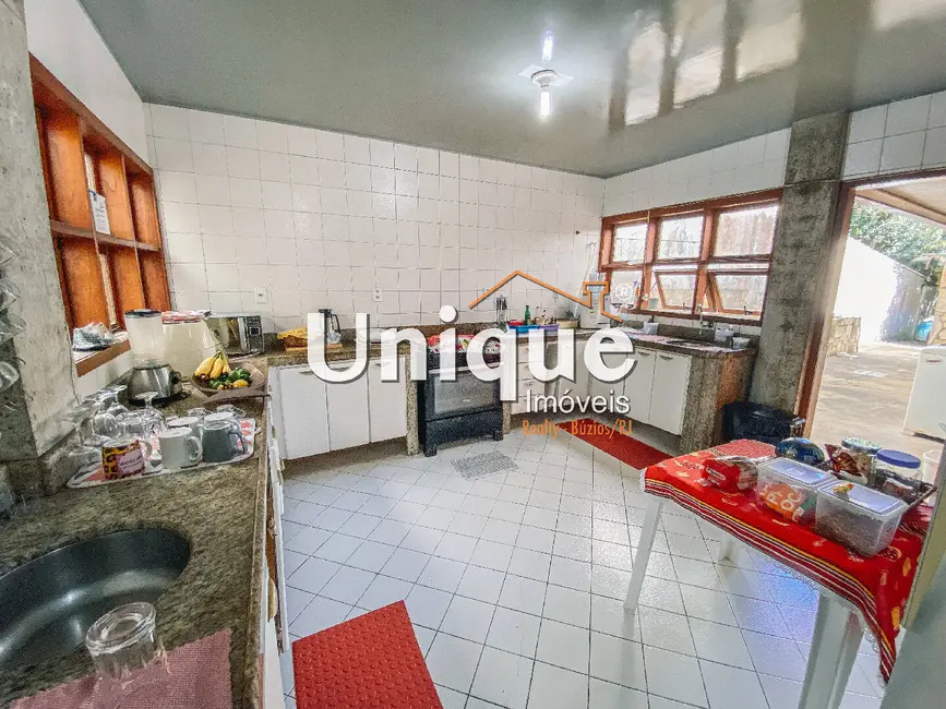 Casa com 5 quartos à venda, 370m2 em Boqueirão, Sao Pedro Da Aldeia - RJ - imagem 8 Foto 8 de Casa com 5 quartos à venda, 370m2 em Boqueirão, Sao Pedro Da Aldeia - RJ