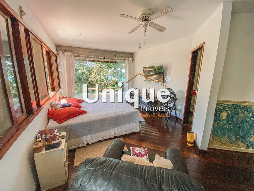 Casa com 5 quartos à venda, 370m2 em Boqueirão, Sao Pedro Da Aldeia - RJ - imagem 9 Foto 9 de Casa com 5 quartos à venda, 370m2 em Boqueirão, Sao Pedro Da Aldeia - RJ