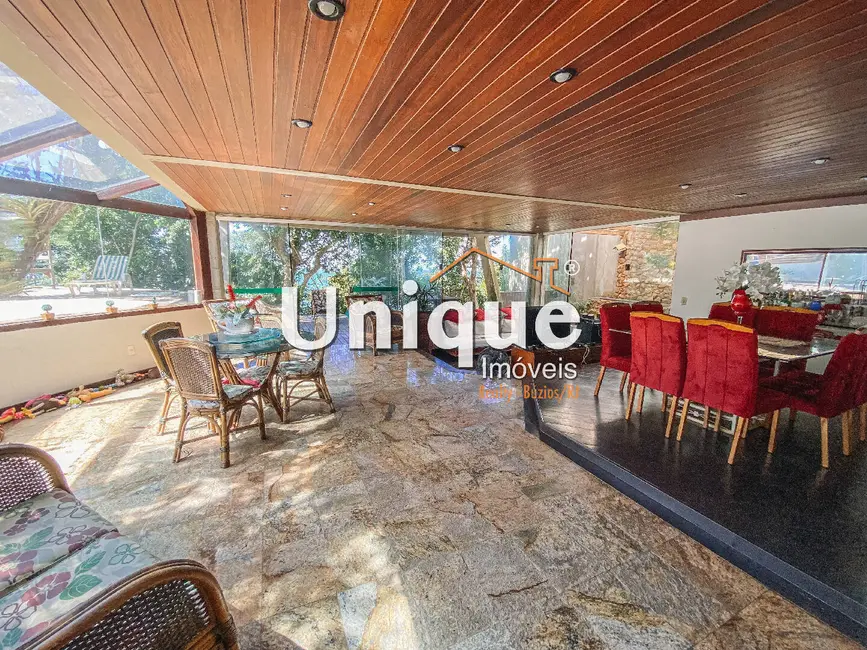 Casa com 5 quartos à venda, 370m2 em Boqueirão, Sao Pedro Da Aldeia - RJ - imagem 3 Foto 3 de Casa com 5 quartos à venda, 370m2 em Boqueirão, Sao Pedro Da Aldeia - RJ