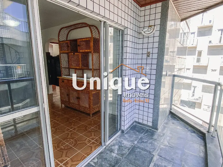 Cobertura com 3 quartos à venda, 200m2 em São Bento, Cabo Frio - RJ - imagem 4 Foto 4 de Cobertura com 3 quartos à venda, 200m2 em São Bento, Cabo Frio - RJ