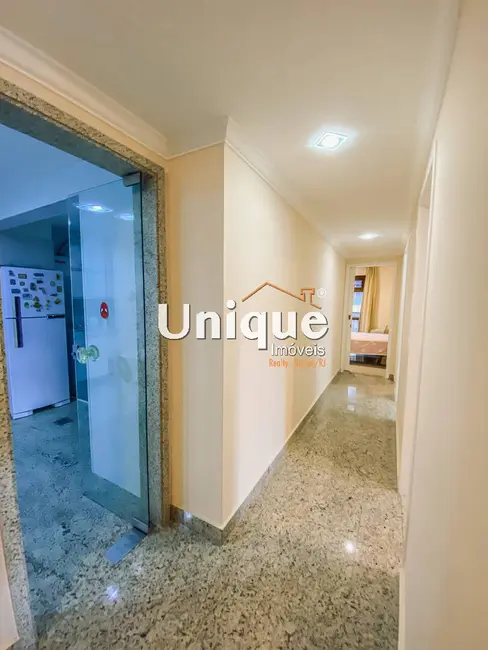 Apartamento com 3 quartos à venda, 140m2 em Centro, Cabo Frio - RJ - imagem 5 Foto 5 de Apartamento com 3 quartos à venda, 140m2 em Centro, Cabo Frio - RJ