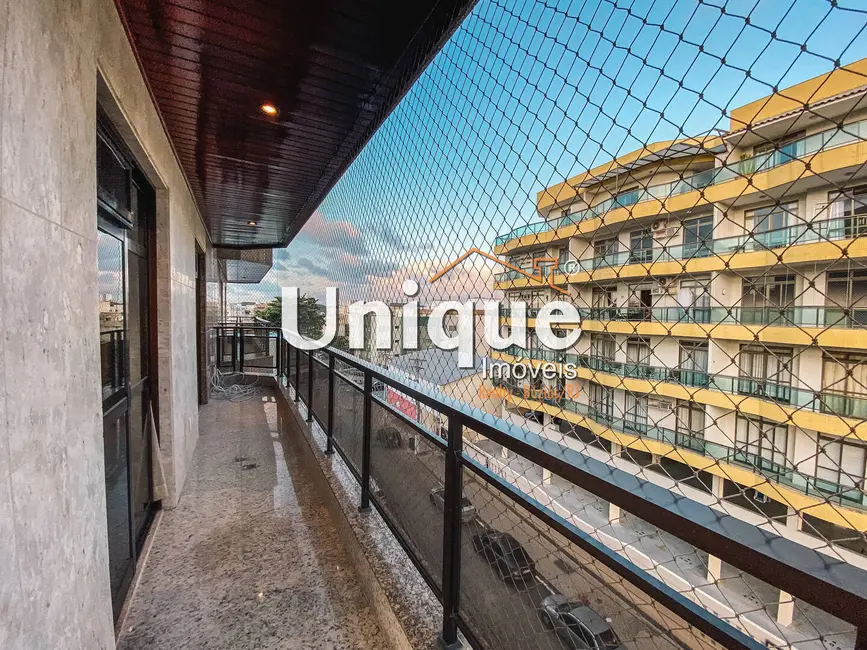 Apartamento com 3 quartos à venda, 140m2 em Centro, Cabo Frio - RJ - imagem 4 Foto 4 de Apartamento com 3 quartos à venda, 140m2 em Centro, Cabo Frio - RJ