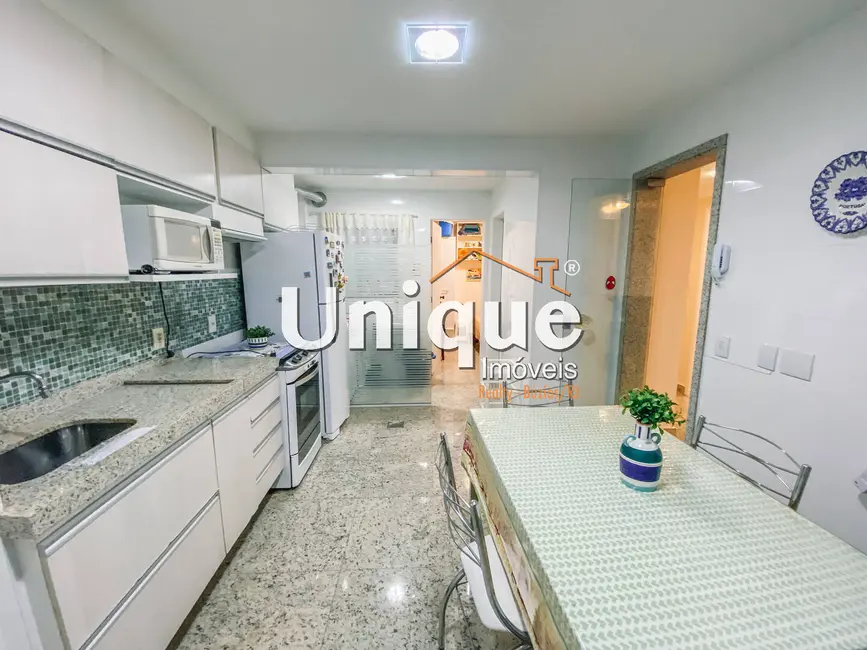 Apartamento com 3 quartos à venda, 140m2 em Centro, Cabo Frio - RJ - imagem 7 Foto 7 de Apartamento com 3 quartos à venda, 140m2 em Centro, Cabo Frio - RJ