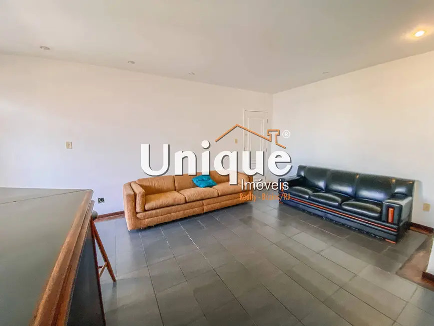 Foto 3 de Apartamento com 3 quartos à venda, 130m2 em Vila Nova, Cabo Frio - RJ