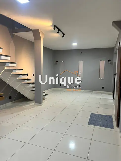 Foto 6 de Casa com 4 quartos à venda, 220m2 em Balneário São Pedro, Sao Pedro Da Aldeia - RJ