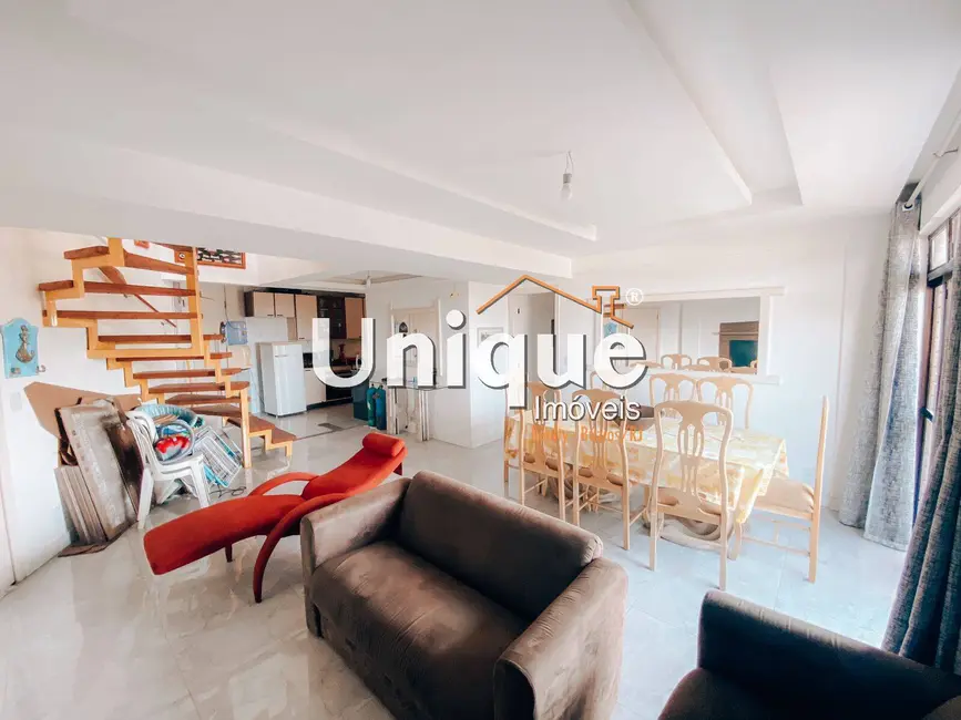 Cobertura com 3 quartos à venda, 166m2 em Passagem, Cabo Frio - RJ - imagem 3 Foto 3 de Cobertura com 3 quartos à venda, 166m2 em Passagem, Cabo Frio - RJ