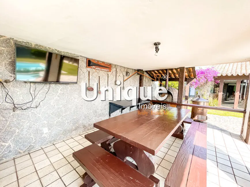 Foto 2 de Casa com 9 quartos à venda, 670m2 em São Bento, Cabo Frio - RJ
