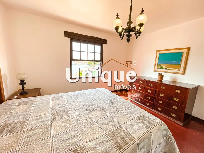 Foto 4 de Casa com 9 quartos à venda, 670m2 em São Bento, Cabo Frio - RJ