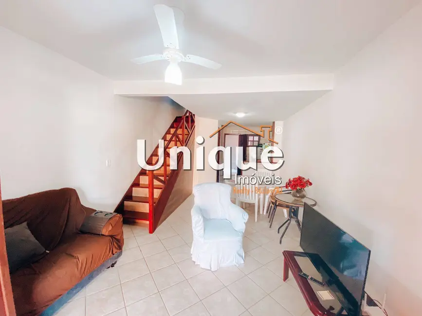 Foto 2 de Casa com 2 quartos à venda, 90m2 em Ogiva, Cabo Frio - RJ