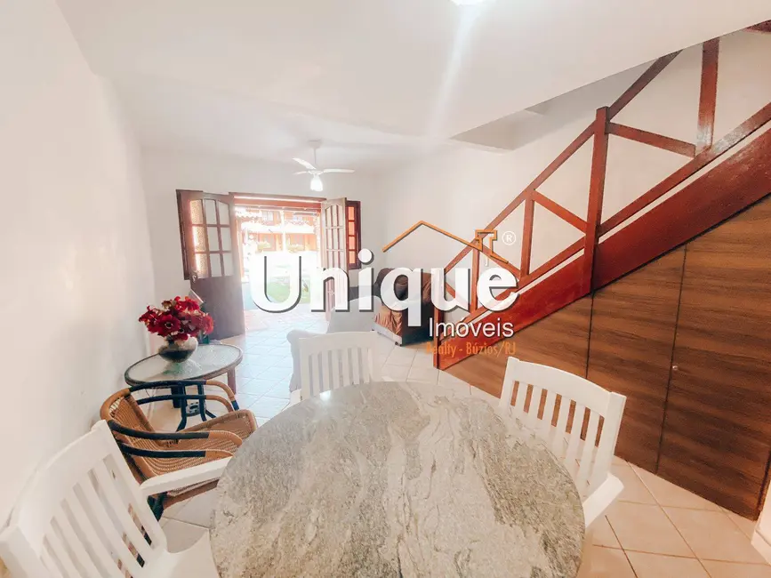 Foto 4 de Casa com 2 quartos à venda, 90m2 em Ogiva, Cabo Frio - RJ