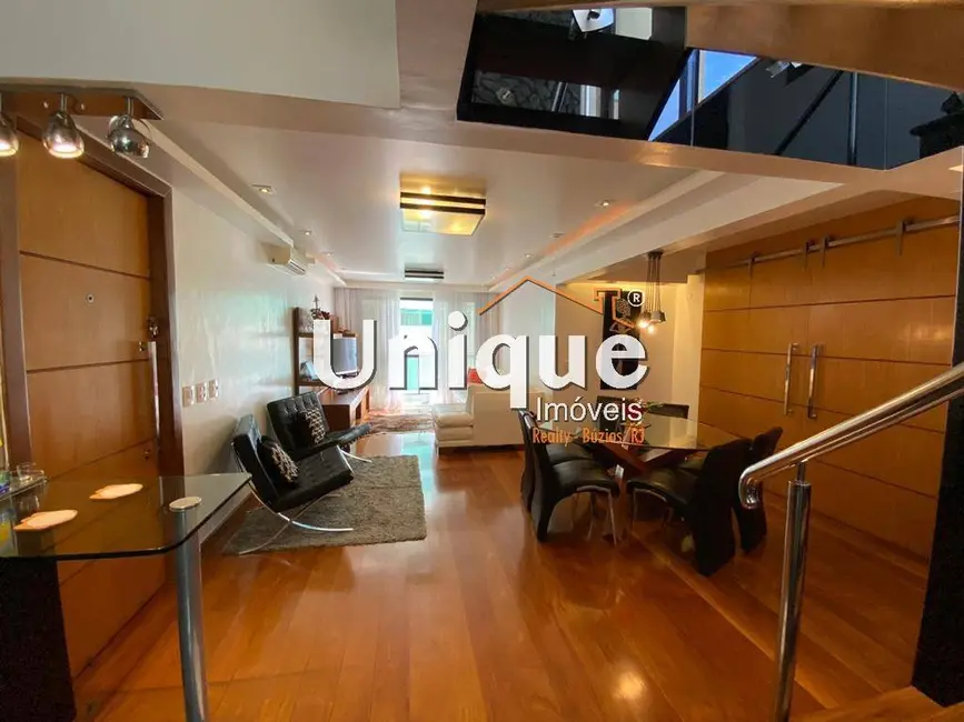 Cobertura com 3 quartos à venda, 175m2 em Centro, Cabo Frio - RJ - imagem 3 Foto 3 de Cobertura com 3 quartos à venda, 175m2 em Centro, Cabo Frio - RJ