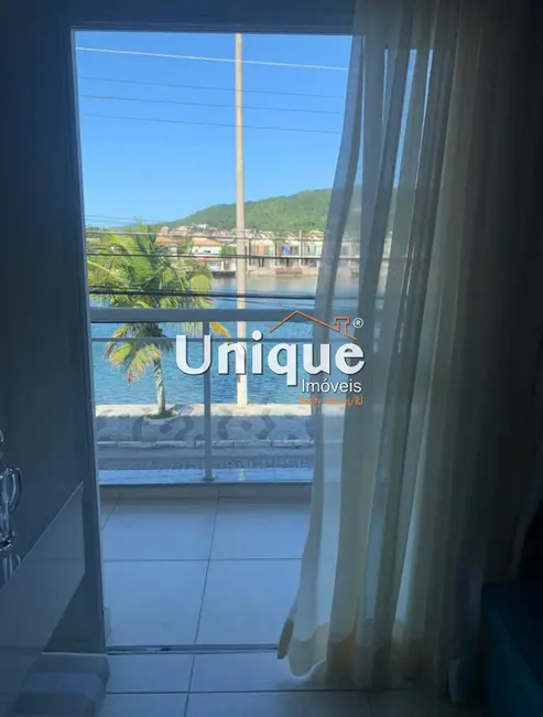 Foto 1 de Apartamento com 1 quarto à venda, 50m2 em Portinho, Cabo Frio - RJ