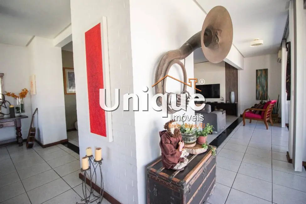 Foto 8 de Casa com 4 quartos à venda, 500m2 em Praia do Siqueira, Cabo Frio - RJ