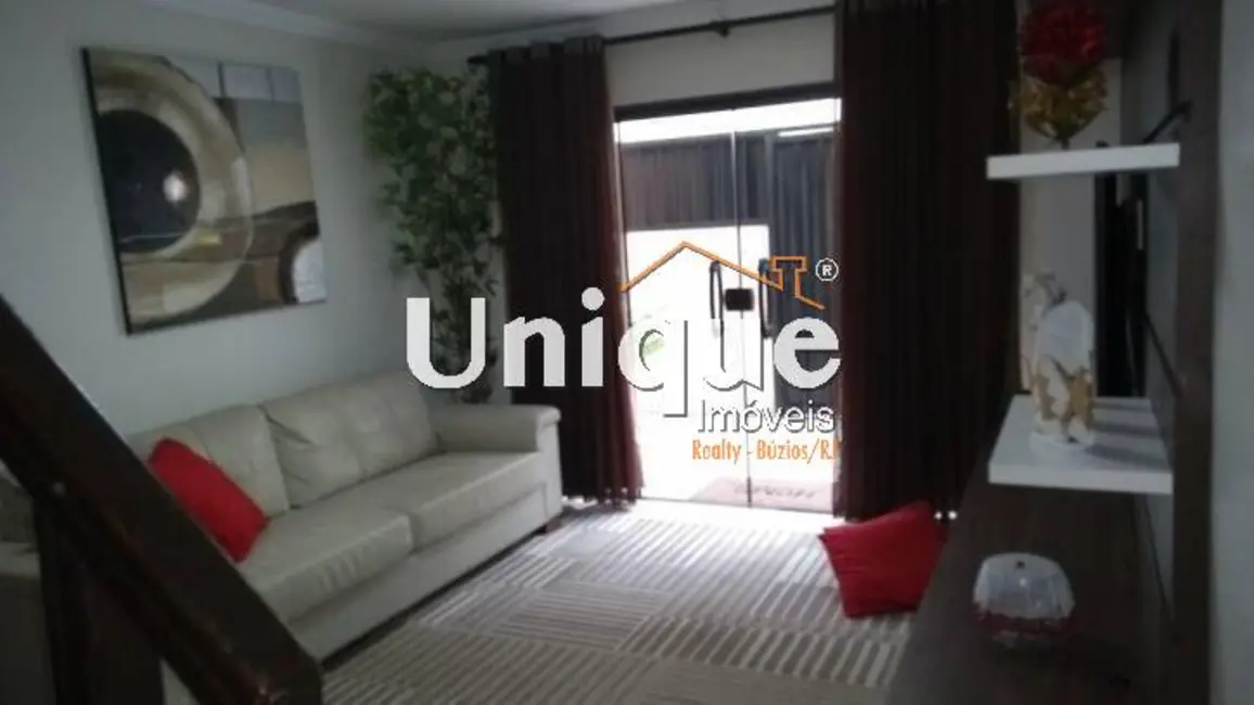 Casa com 3 quartos à venda, 180m2 em Jardim Caiçara, Cabo Frio - RJ - imagem 2 Foto 2 de Casa com 3 quartos à venda, 180m2 em Jardim Caiçara, Cabo Frio - RJ