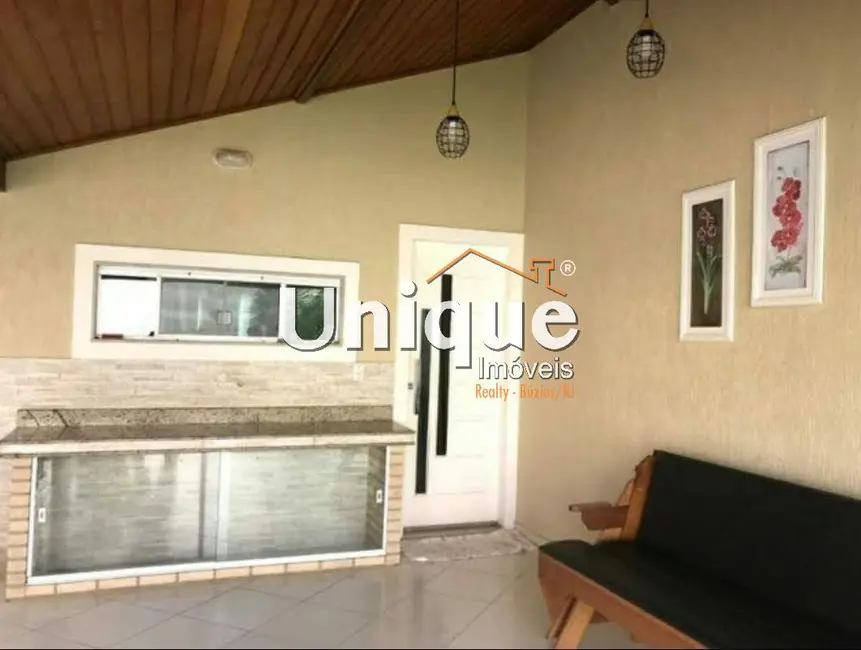 Foto 5 de Casa com 3 quartos à venda, 360m2 em Cabo Frio - RJ