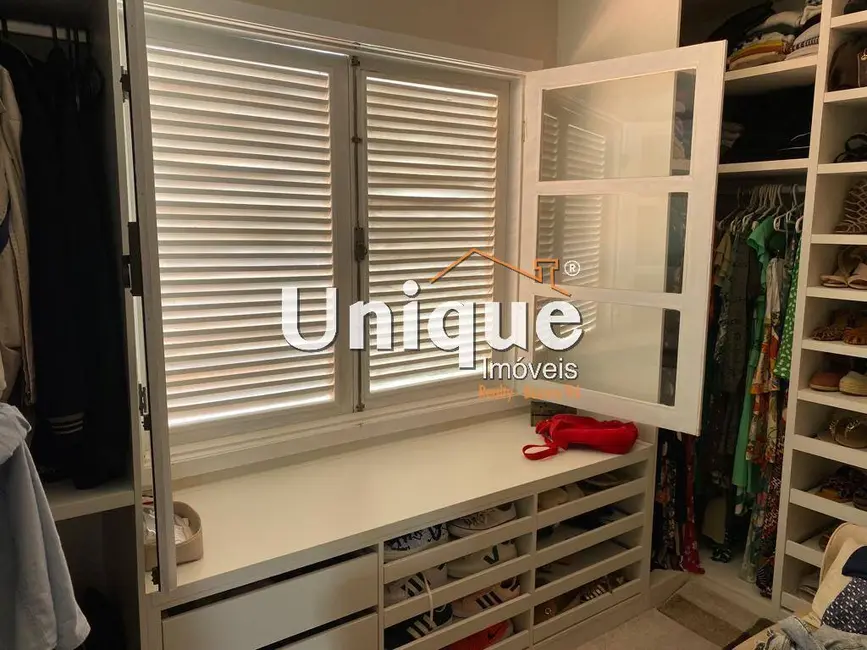 Casa com 5 quartos à venda, 470m2 em São Bento, Cabo Frio - RJ - imagem 7 Foto 7 de Casa com 5 quartos à venda, 470m2 em São Bento, Cabo Frio - RJ