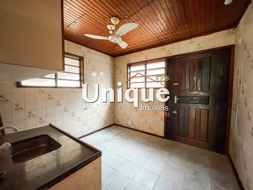 Foto 4 de Casa com 3 quartos à venda, 140m2 em Braga, Cabo Frio - RJ