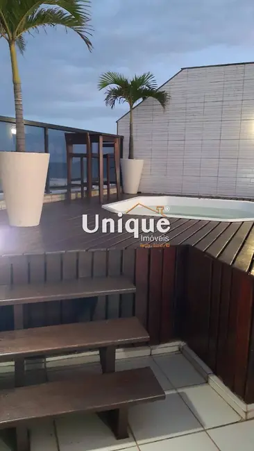 Foto 1 de Apartamento com 5 quartos à venda, 250m2 em Braga, Cabo Frio - RJ