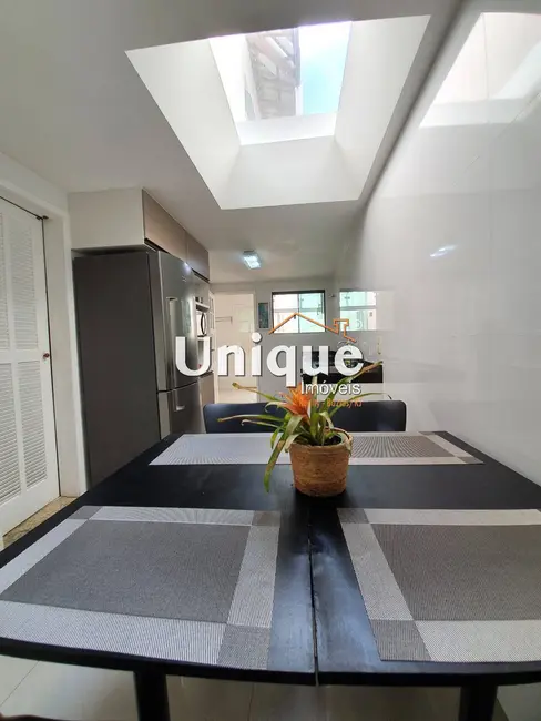 Foto 8 de Casa com 5 quartos à venda, 420m2 em Portinho, Cabo Frio - RJ