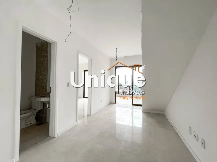 Cobertura com 2 quartos à venda, 95m2 em Centro, Cabo Frio - RJ - imagem 5 Foto 5 de Cobertura com 2 quartos à venda, 95m2 em Centro, Cabo Frio - RJ