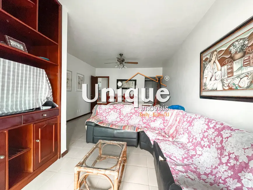 Foto 2 de Apartamento com 4 quartos à venda, 190m2 em Vila Nova, Cabo Frio - RJ