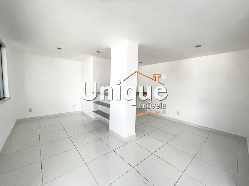 Cobertura com 4 quartos à venda, 180m2 em Algodoal, Cabo Frio - RJ - imagem 9 Foto 9 de Cobertura com 4 quartos à venda, 180m2 em Algodoal, Cabo Frio - RJ