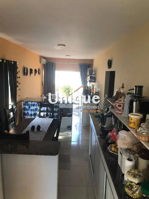 Foto 7 de Casa com 2 quartos à venda, 350m2 em Parque Dois Meninos, Sao Pedro Da Aldeia - RJ