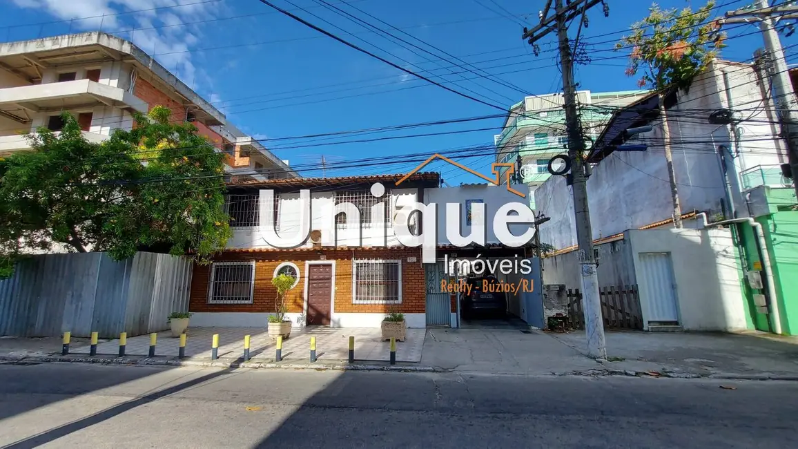 Foto 1 de Casa com 7 quartos à venda, 240m2 em Vila Nova, Cabo Frio - RJ