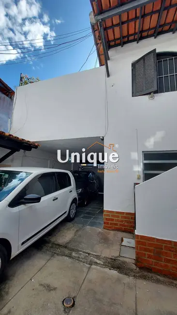 Foto 3 de Casa com 7 quartos à venda, 240m2 em Vila Nova, Cabo Frio - RJ
