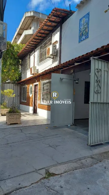 Foto 2 de Casa com 7 quartos à venda, 240m2 em Vila Nova, Cabo Frio - RJ